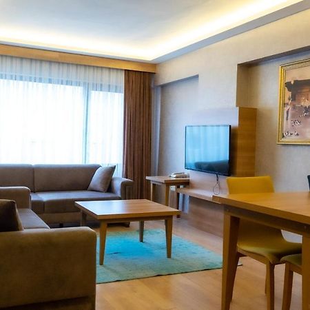 Bursa Suites Apart Otel Экстерьер фото A living room in a serviced apartment in Istanbul, Turkey